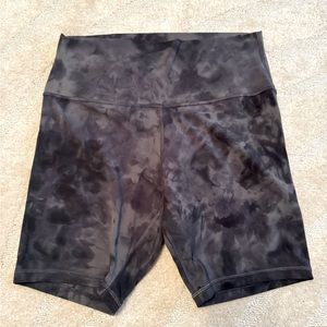 8” Diamond Dye Align Biker Shorts